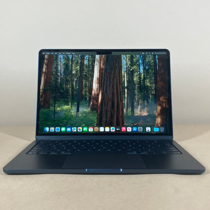 2025 Apple MacBook Air 14" M4 8C GPU 4.5GHz 16GB RAM 256GB SSD A3240