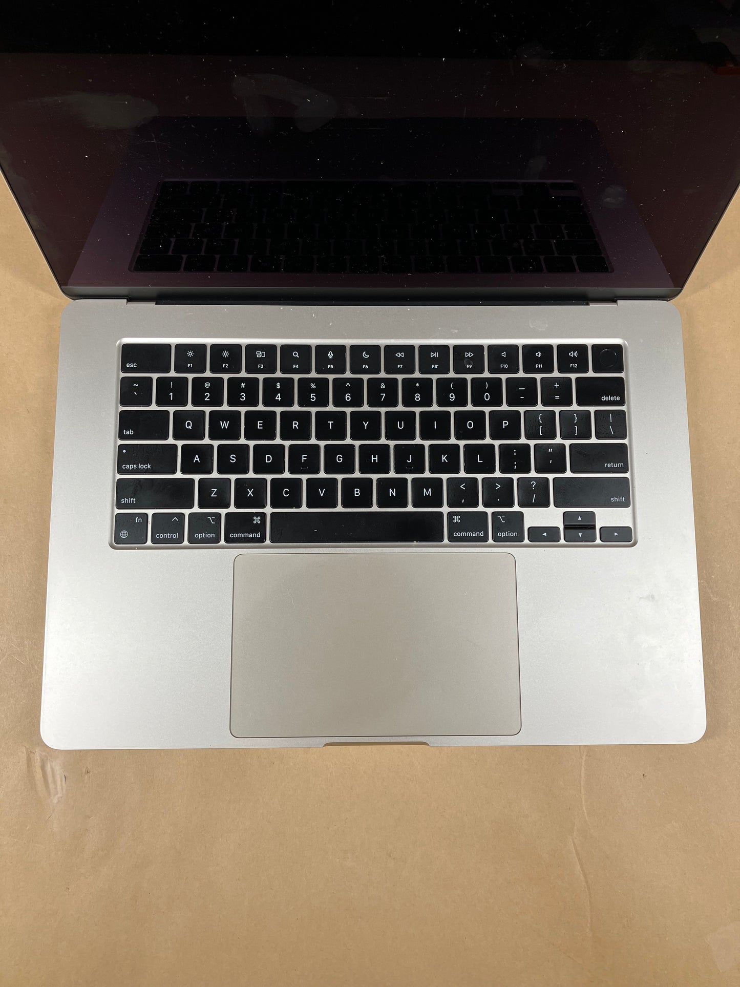2023 Apple MacBook Air 15" M2 10C GPU 3.5GHz 8GB RAM 512GB SSD MQKV3LL/A