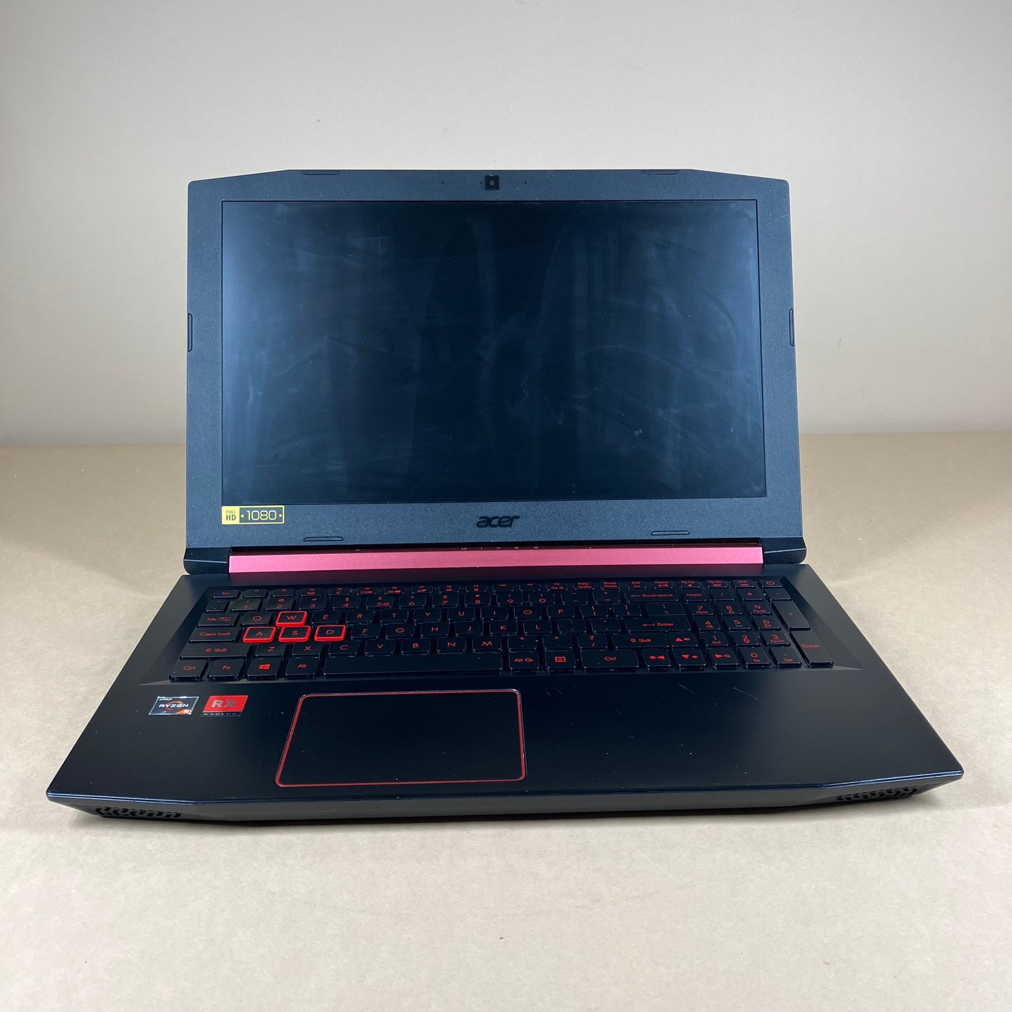 Acer Nitro 5 AN515-42 15.6" Ryzen 5 2500U 2.0GHz 8GB RAM 1TB HDD Radeon RX 560X