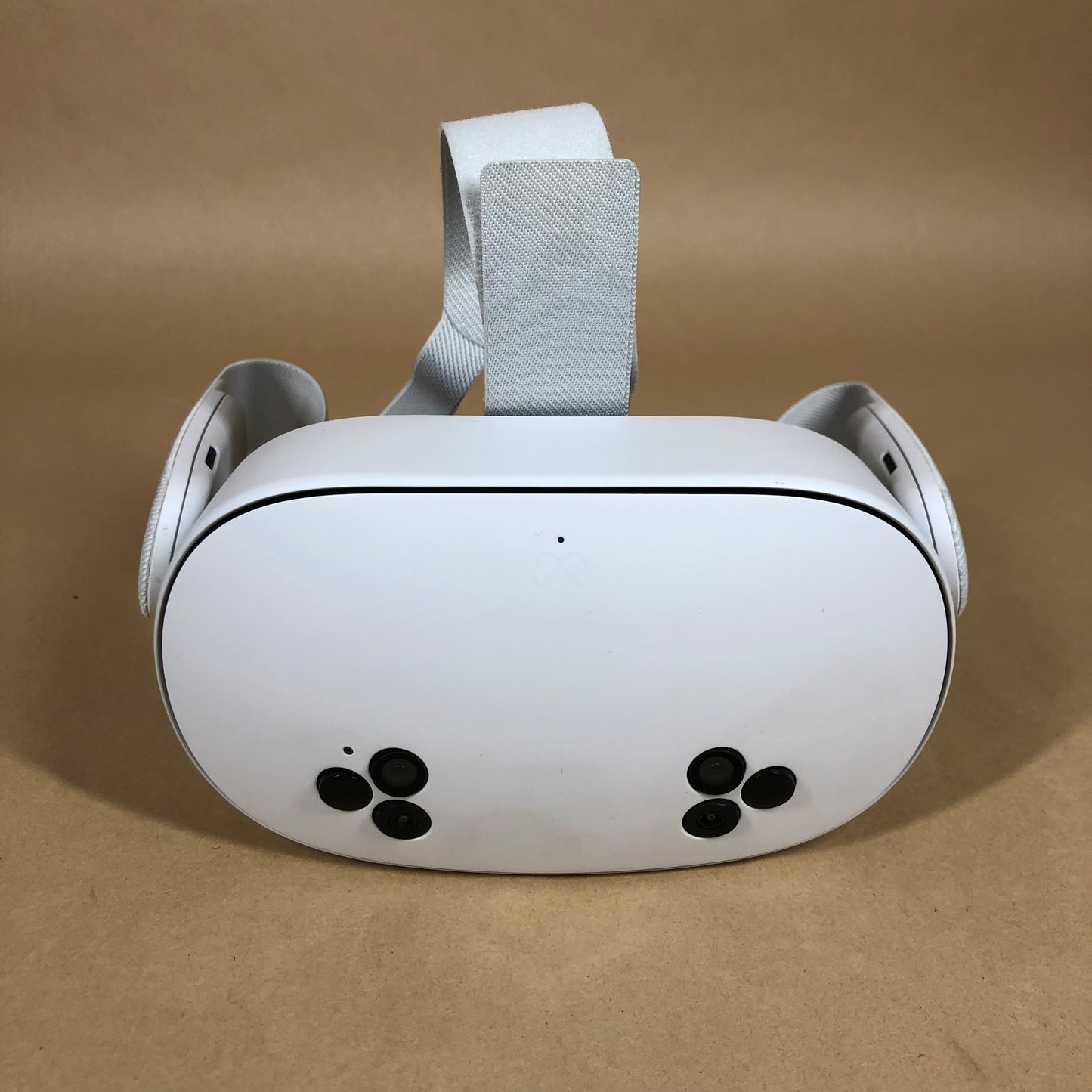 Meta Quest 3S 256GB Standalone All-in-One VR Headset P97