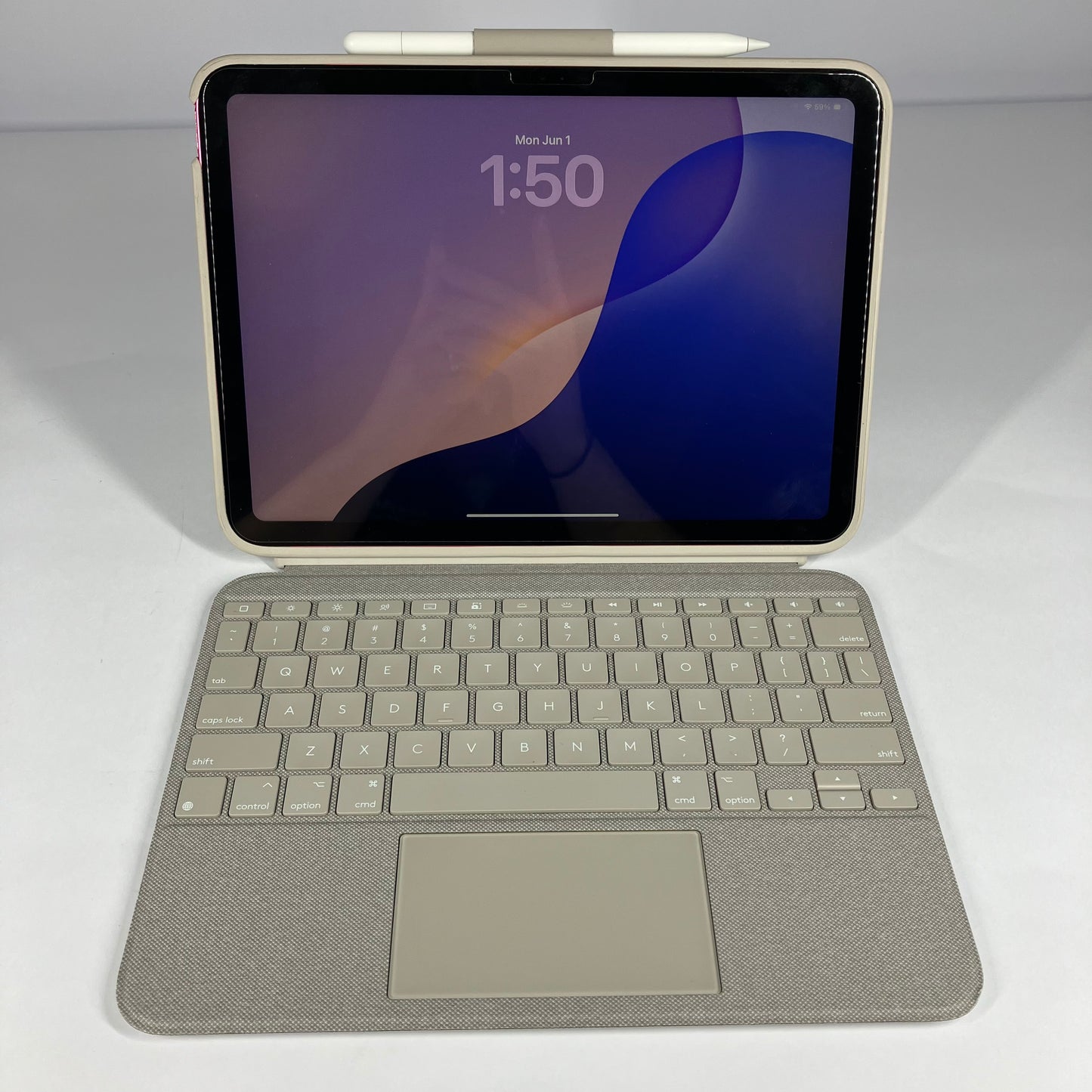 WiFi Only Apple iPad 11" (A16) 128GB Pink MD4E4LL/A Bundle