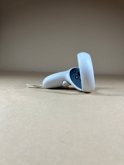 Oculus Quest 2 64GB Standalone All-in-One VR Headset KW49CM
