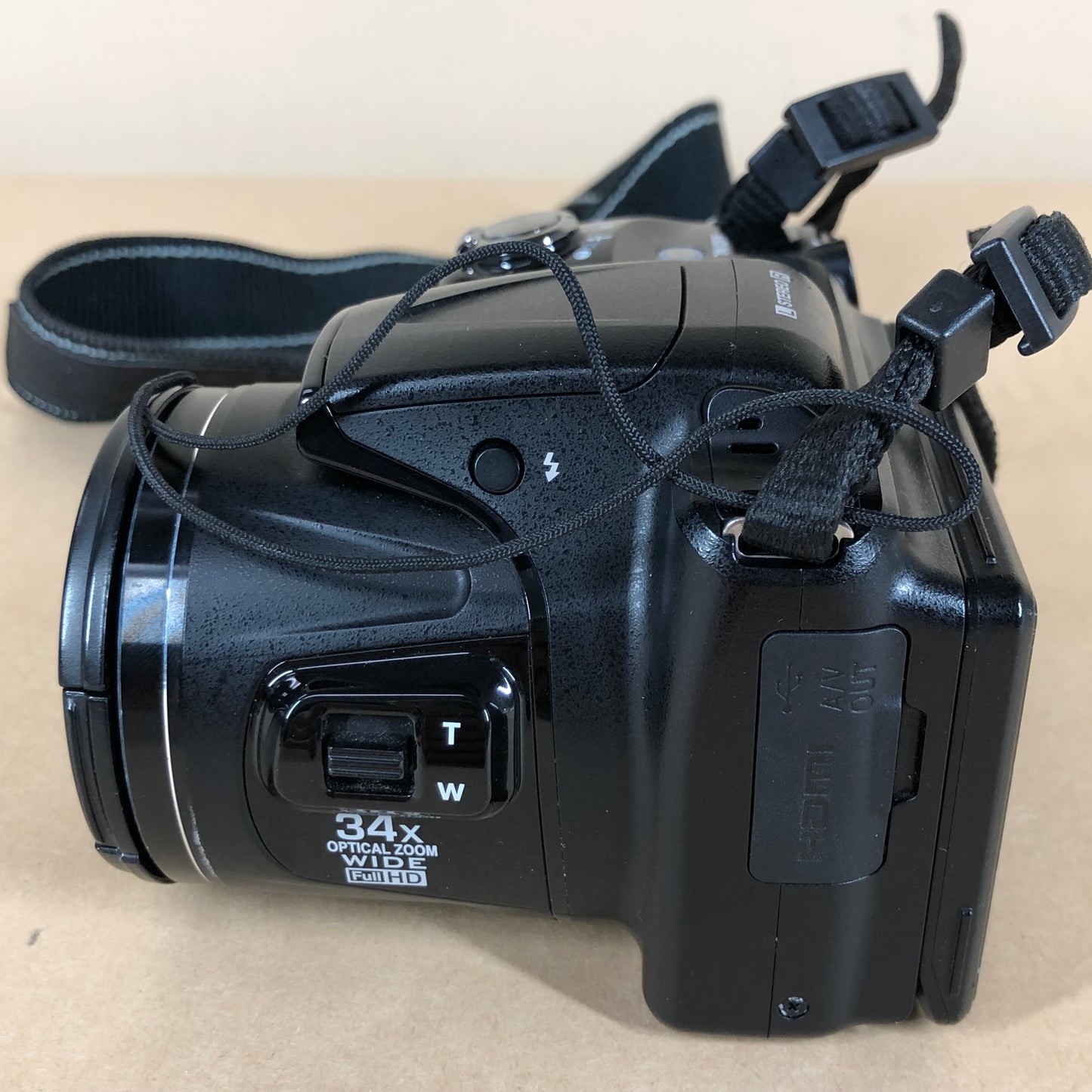 Nikon COOLPIX L830 16.0MP Digital Point And Shoot Camera