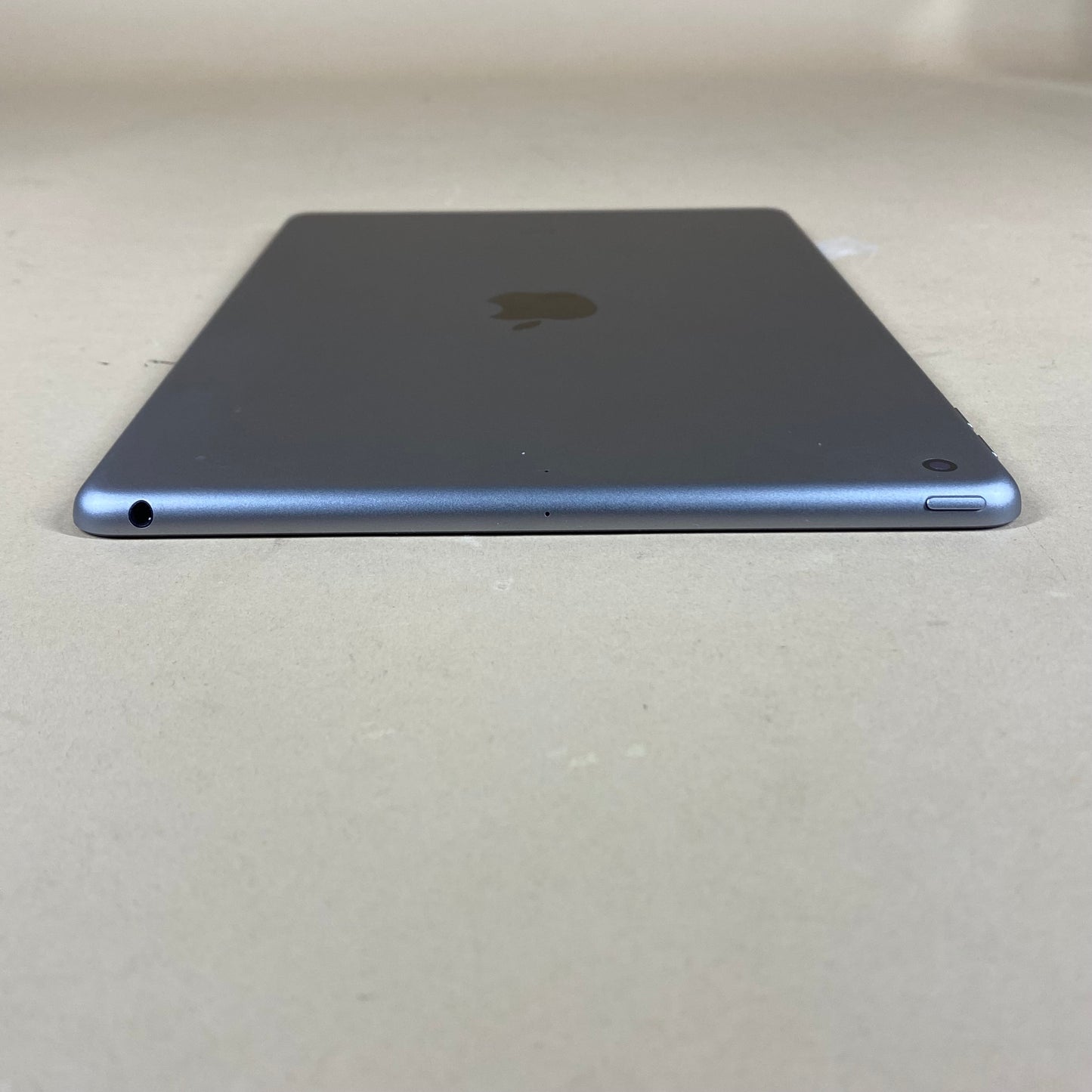 WiFi Only Apple iPad 6th Gen 32GB Space Gray MR7F2LL/A