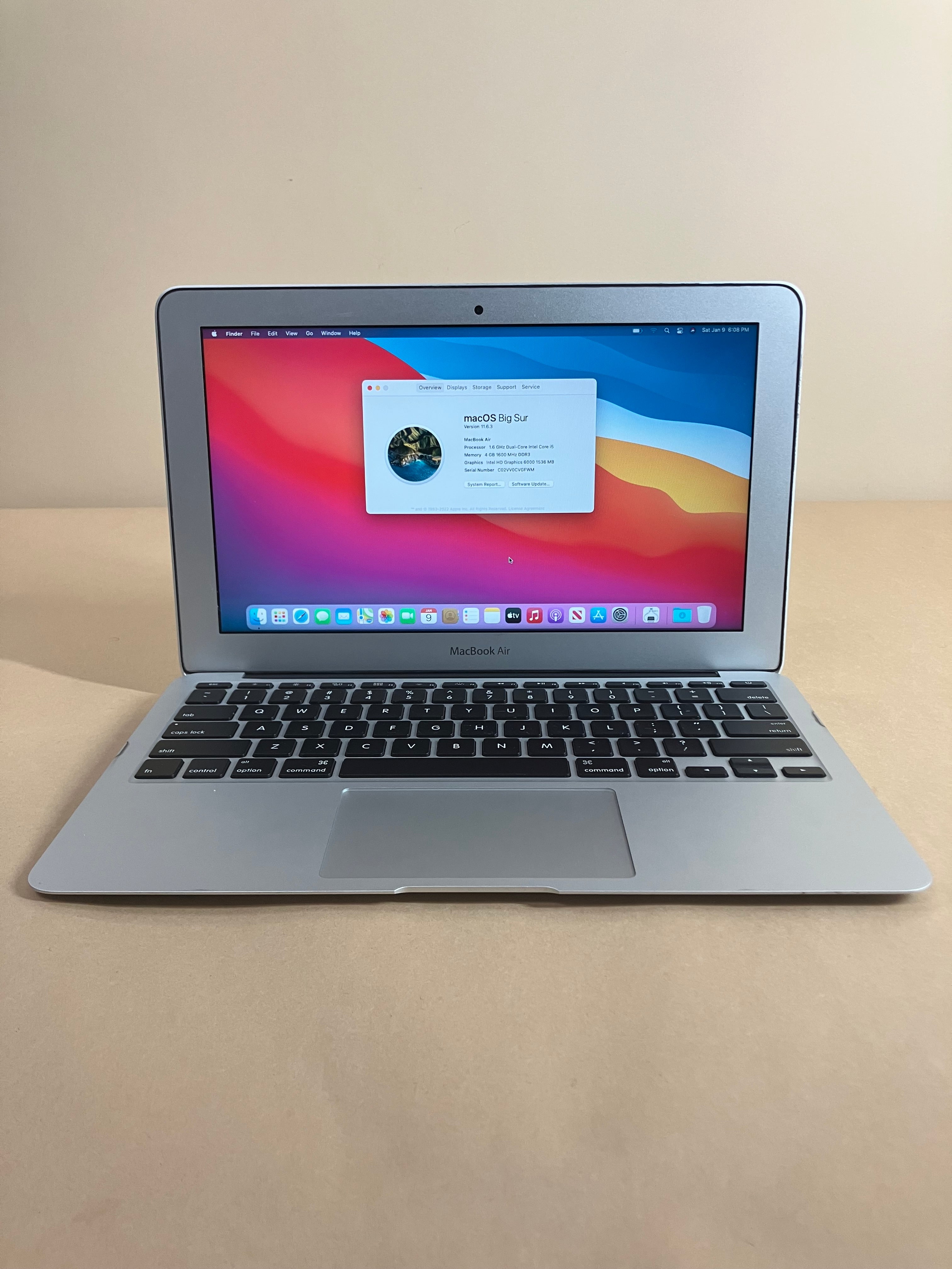 2015 Apple MacBook Air 11