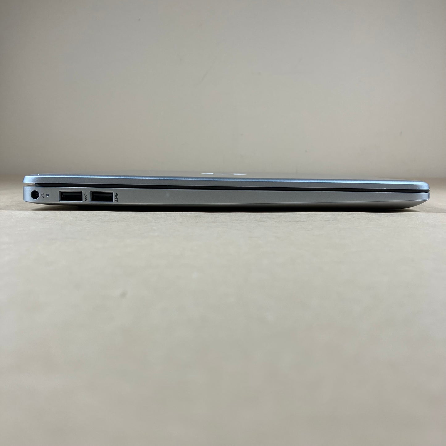 HP Laptop 15-DY5033DX 15.6" i3-1215U 1.2GHz 8GB RAM 256GB SSD