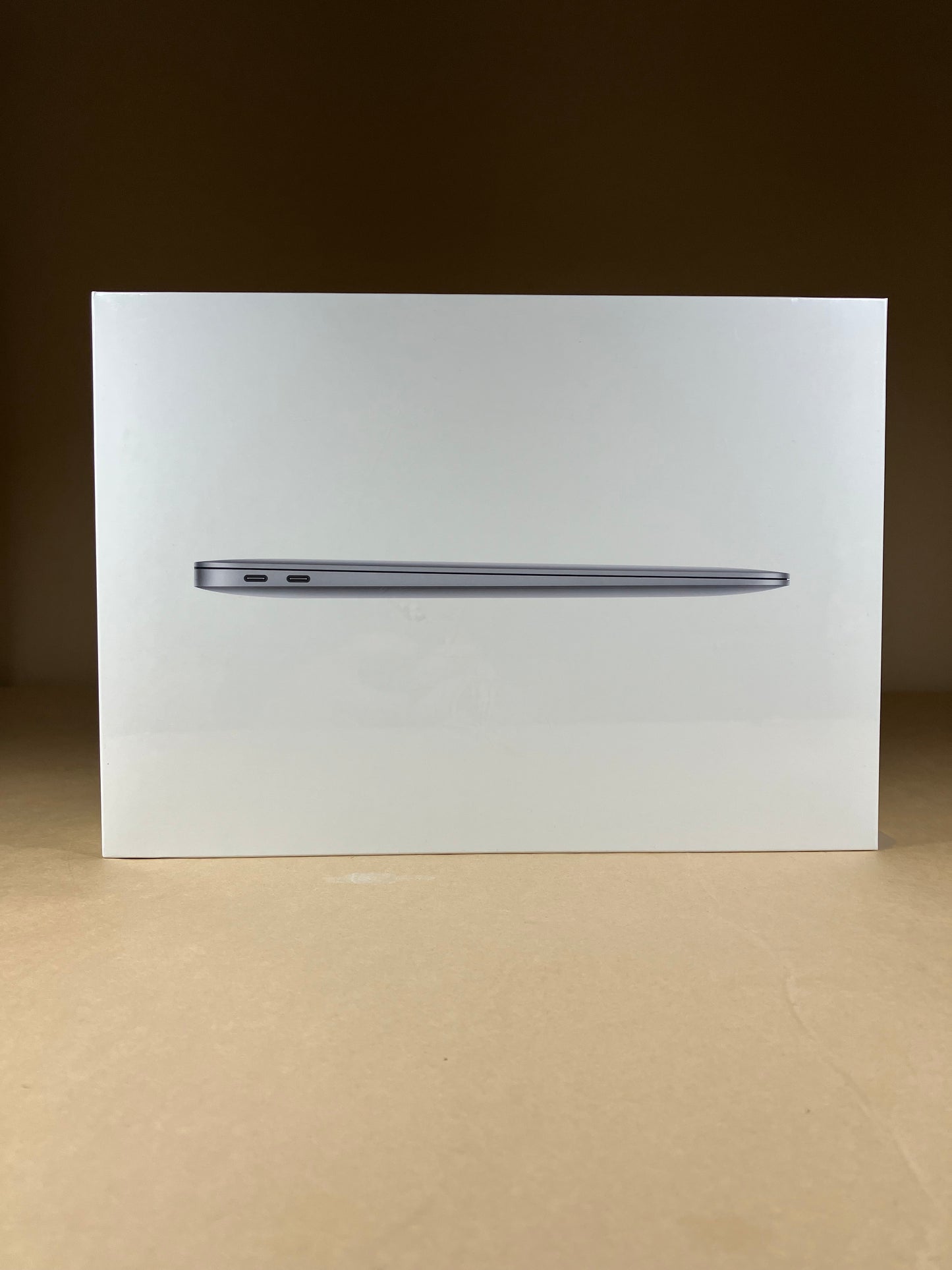 New 2020 Apple MacBook Air 13.3" M1 7C GPU 3.2GHz 8GB RAM 256GB SSD A2337