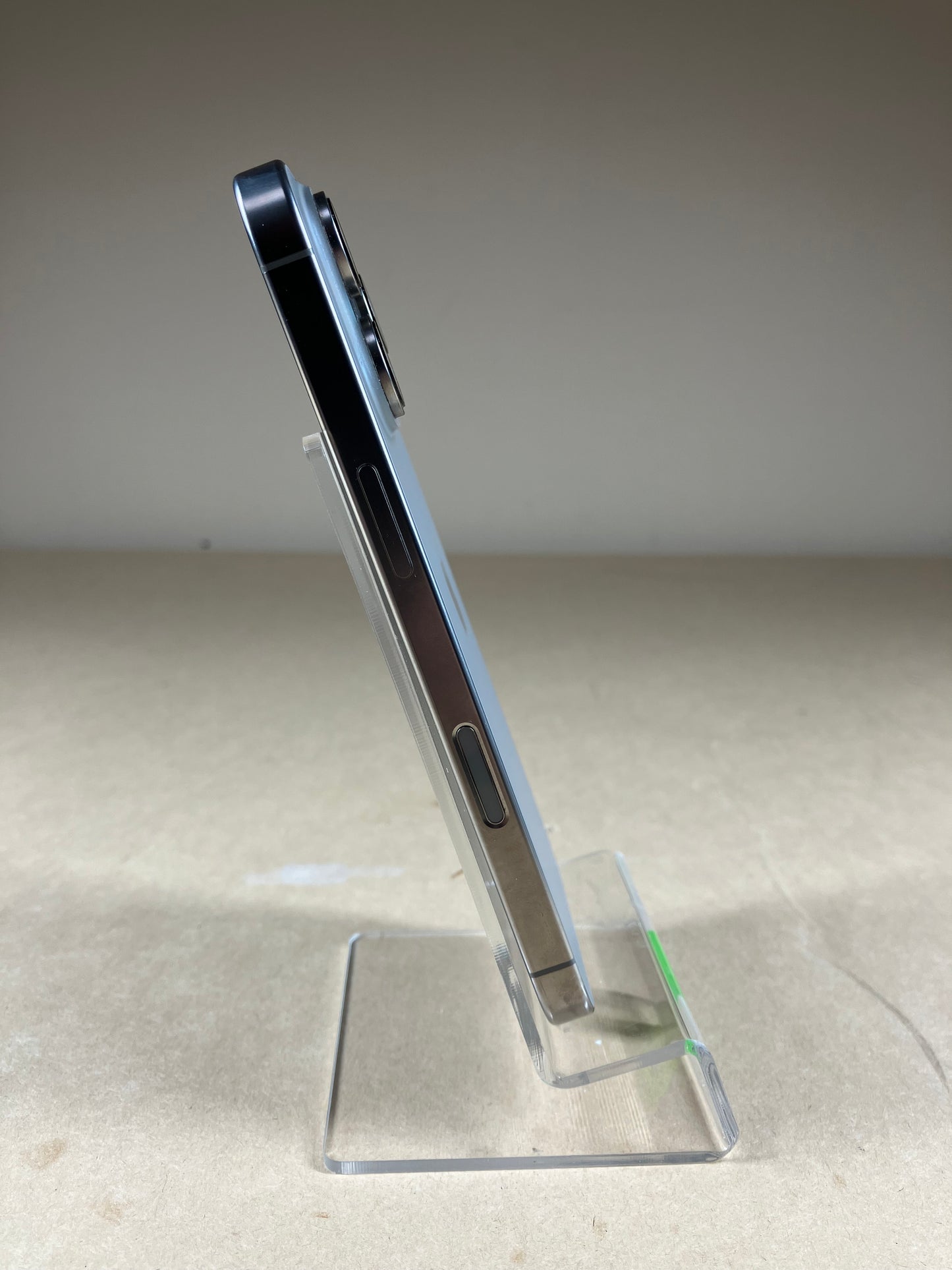 Unlocked Apple iPhone 16 Pro 128GB Natural Titanium MYMD3LL/A