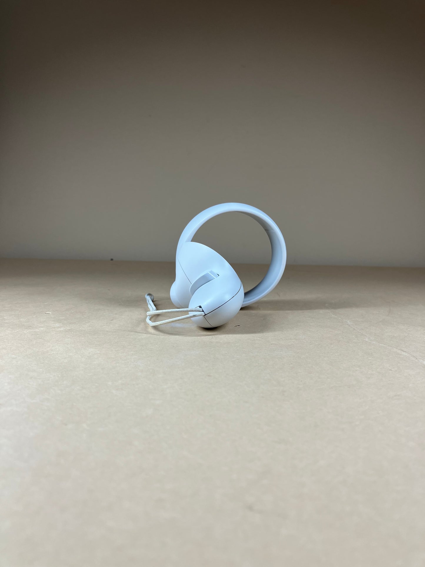 Oculus Quest 2 64GB Standalone All-in-One VR Headset KW49CM