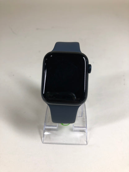 GPS Only Apple Watch SE 2nd Gen 40MM Aluminum A2722