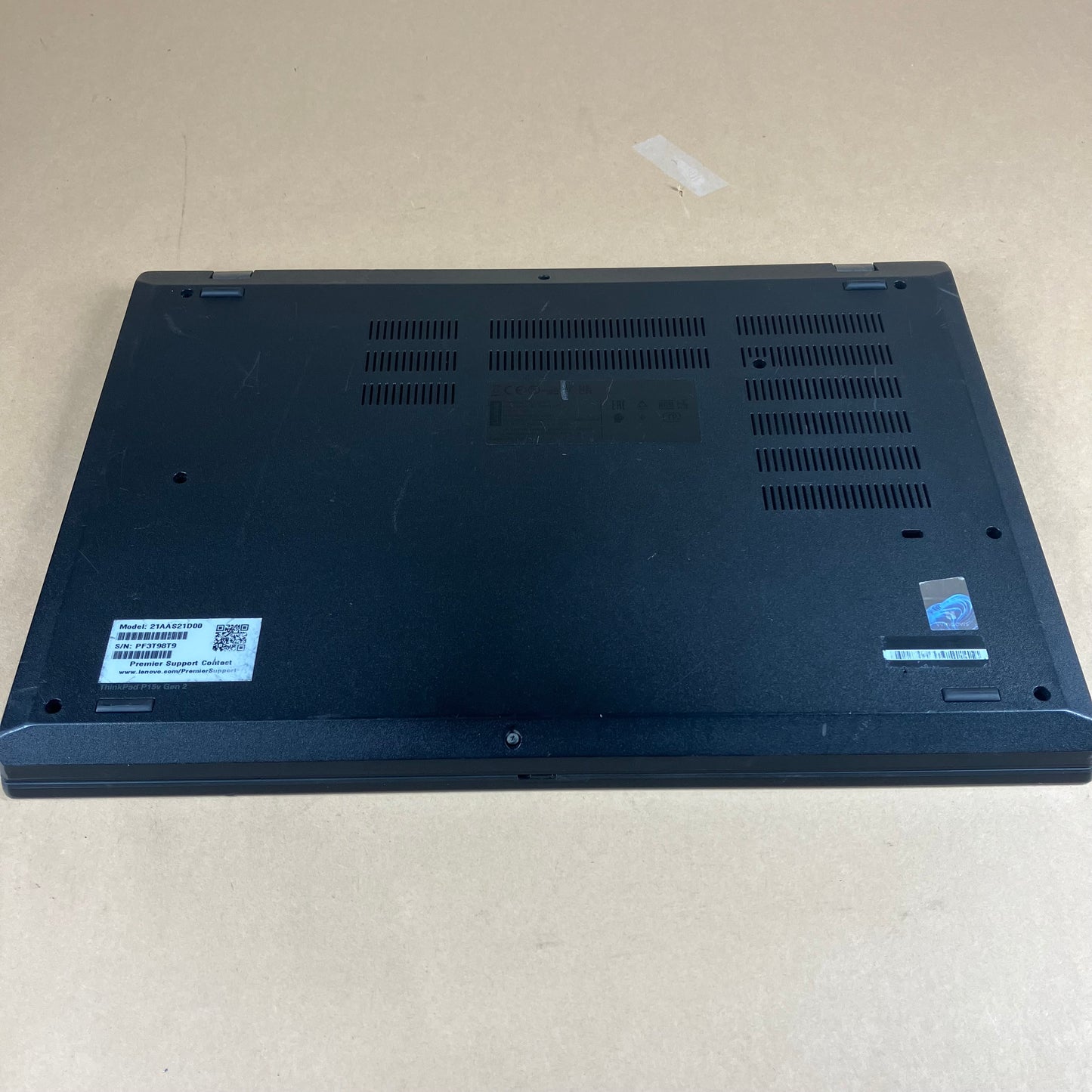 Lenovo ThinkPad P15v Gen 2 15.6" i7-11850H 2.5GHz 32GB RAM RTX A2000 NO HDD NO OS