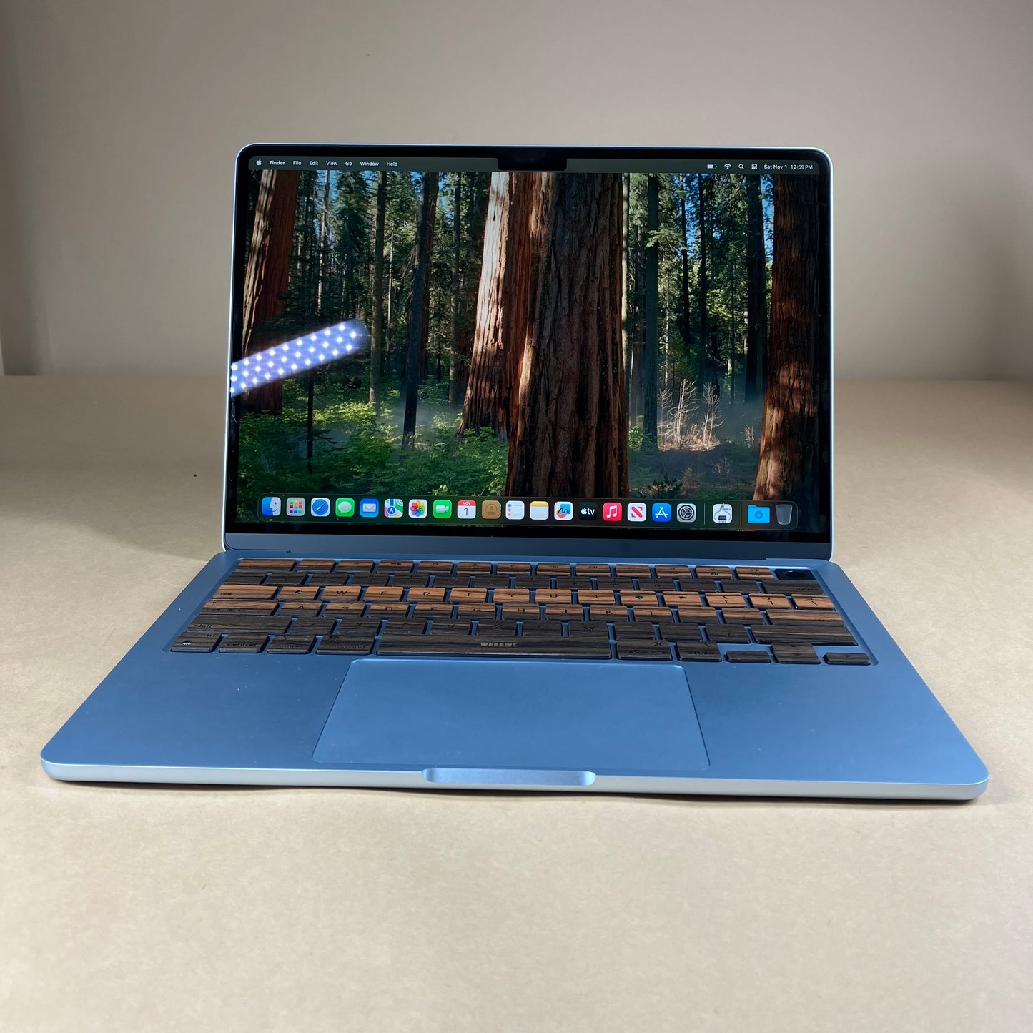 2025 Apple MacBook Air 13.6" M4 8C GPU 4.5GHz 16GB RAM 256GB SSD A3240