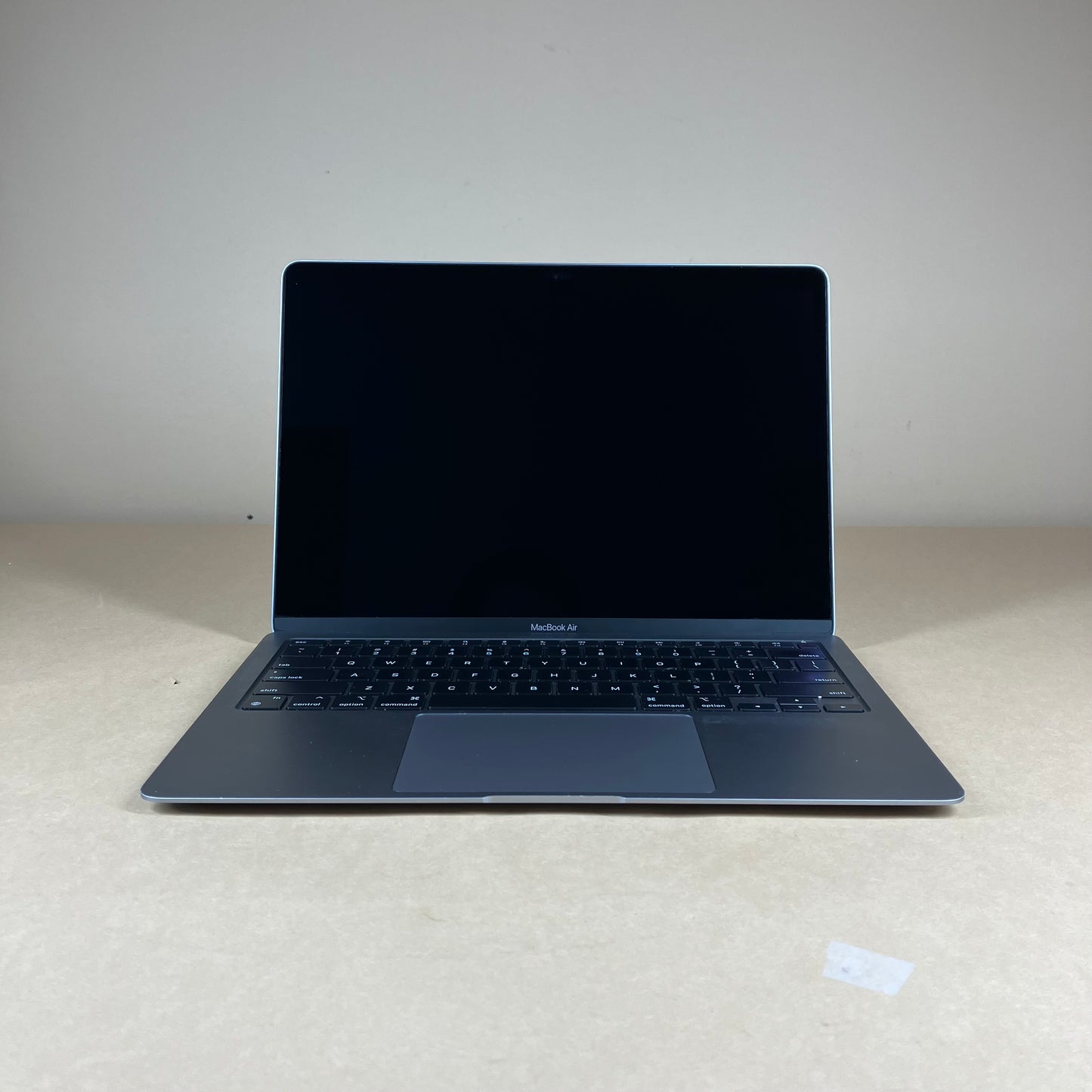 2020 Apple MacBook Air 13.3" M1 8 Core 3.2GHz 8GB RAM 256GB SSD MGN63LL/A