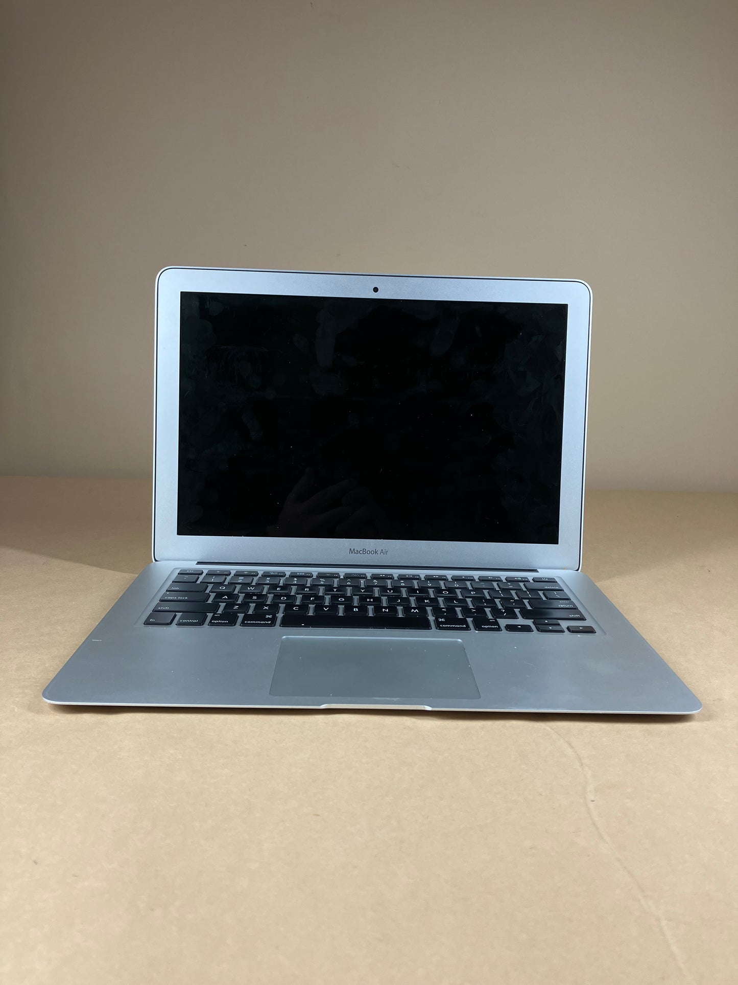 2017 Apple MacBook Air 13.3" i5 1.8GHz 8GB RAM 256GB SSD Silver A1466