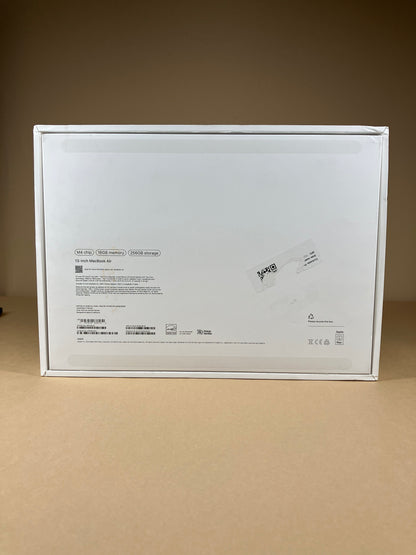2025 Apple MacBook Air 13.6" M4 8C GPU 4.5GHz 16GB RAM 256GB SSD MW123LL/A
