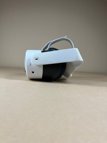 Meta Quest 3S 128GB Standalone All-in-One VR Headset SK-1000203-01
