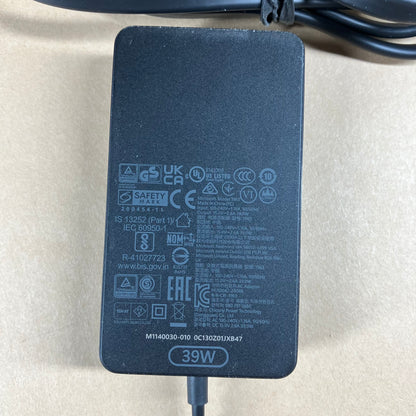 Microsoft Surface Pro 11 2076 SnapDragon X 10Core X1P64100 16GB RAM 512GB SSD