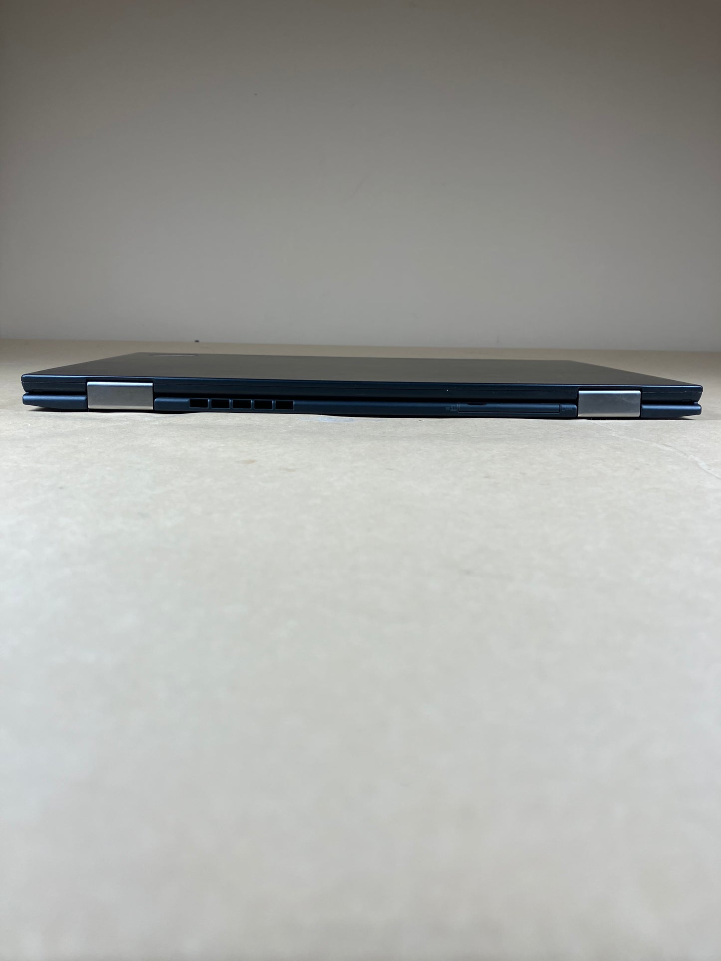 Lenovo ThinkPad X1 CARBON GEN 4 14" i7-6600U 2.6GHz 8GB RAM 256GB SSD