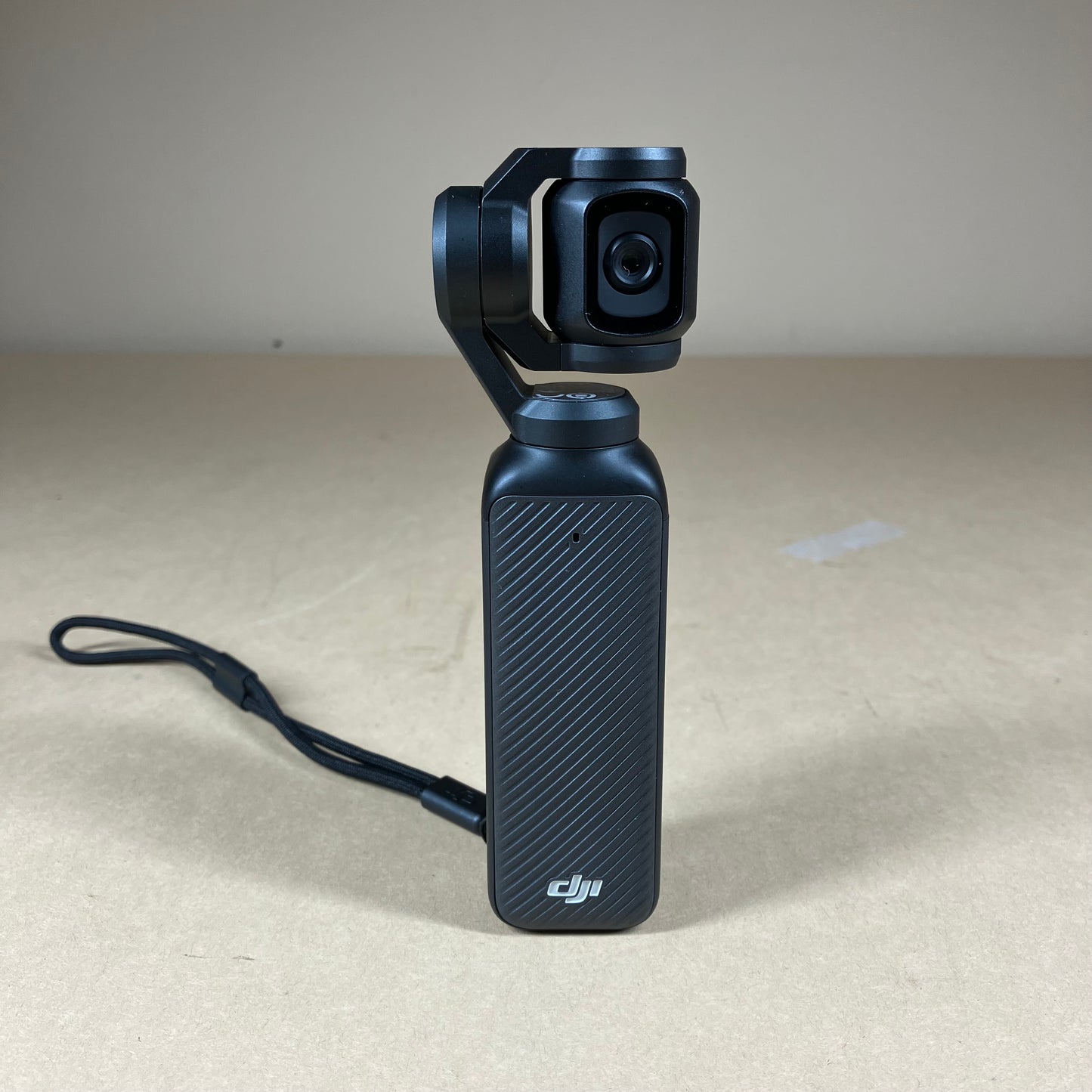 DJI Osmo Pocket 3 9.4MP 3-Axis Gimbal Camera creator Combo