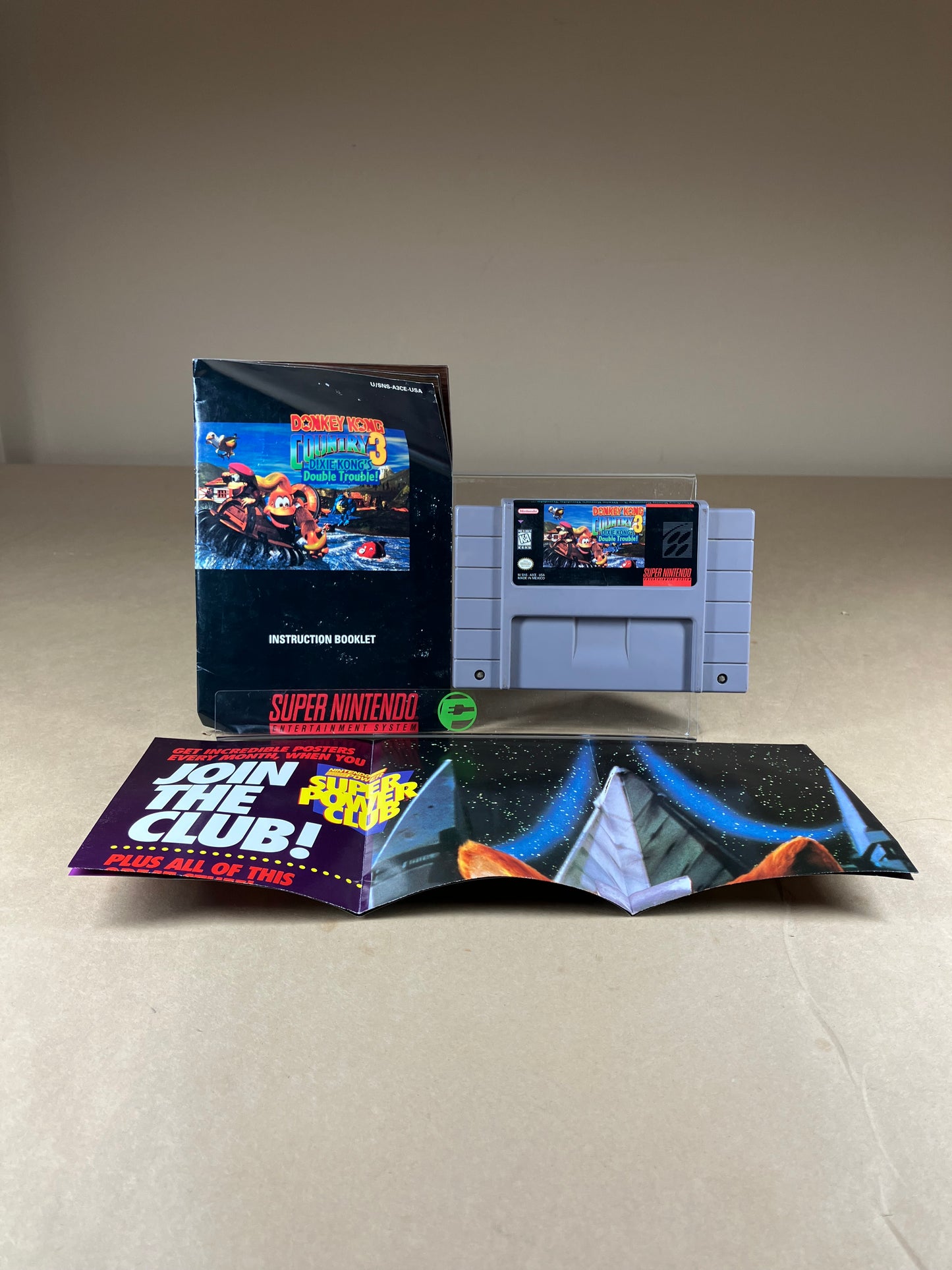 Donkey Kong Country 3 (Super Nintendo SNES, 1996) Manual and Poster