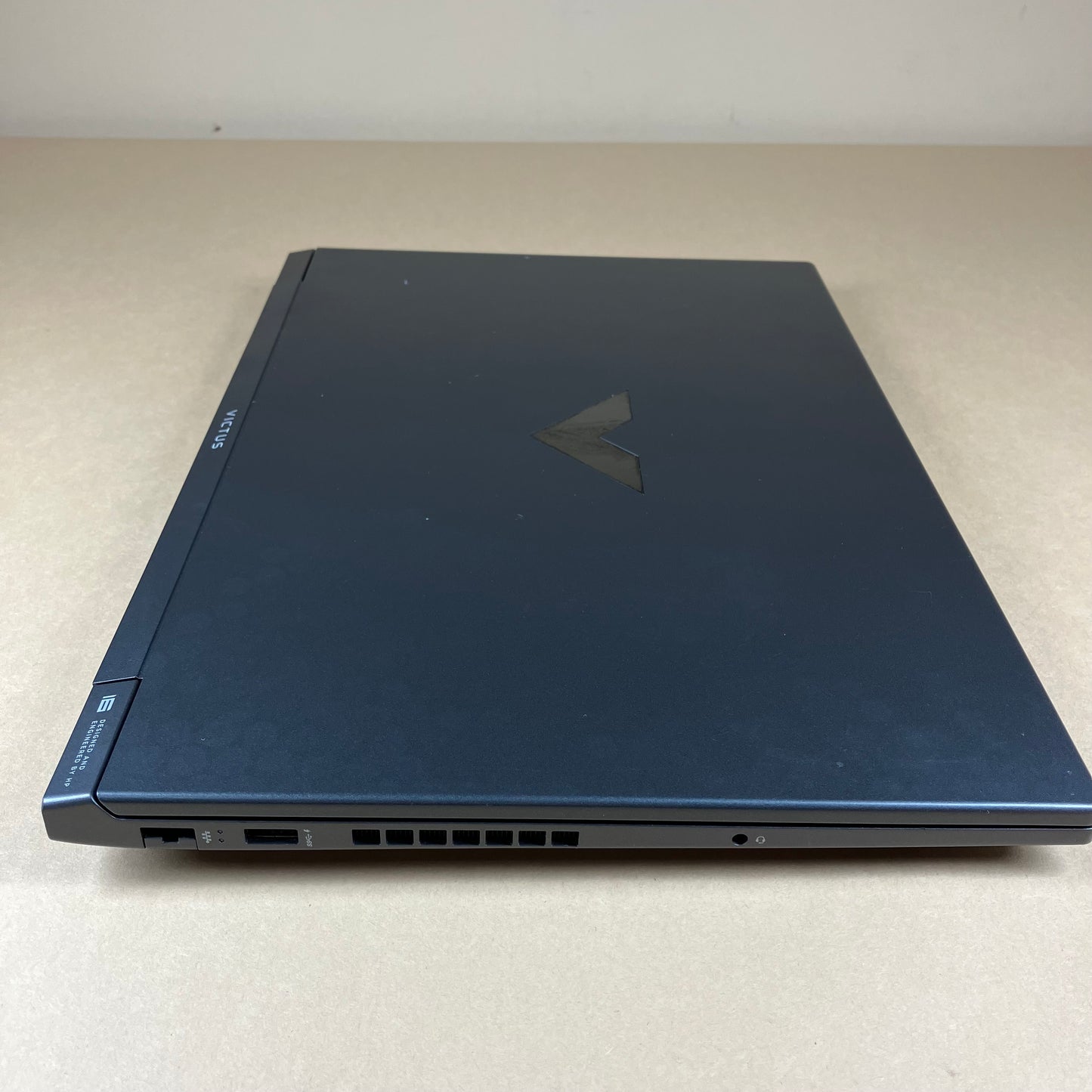 HP Victus 16-S0010CA 16" Ryzen 7 7840HS 3.8GHz 40GB RAM 1TB SSD GeForce RTX 4060