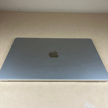 2024 Apple MacBook Air 15" M3 10 Core 4.0GHz 8GB RAM 512GB SSD MRYT3LL/A