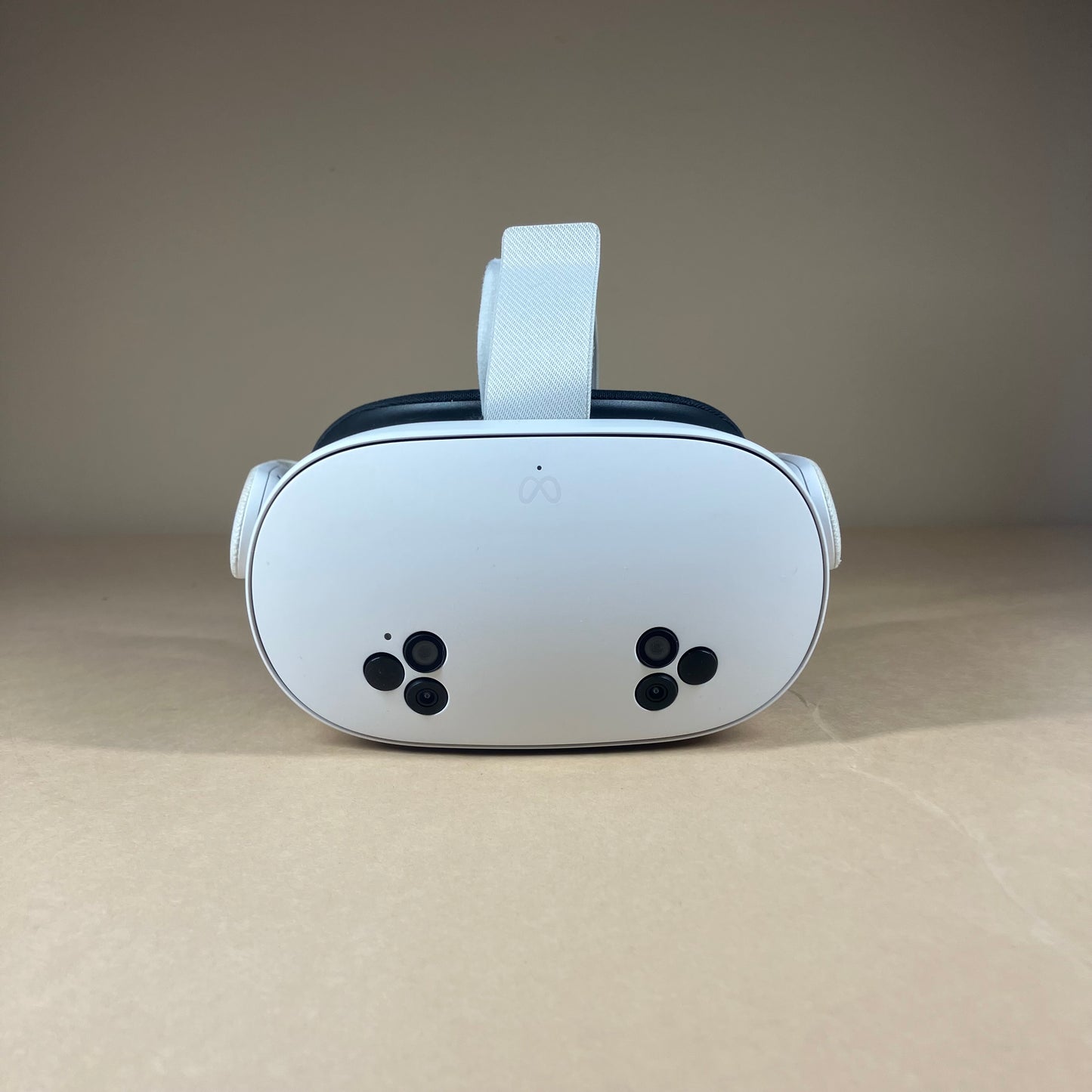 Meta Quest 3S 128GB Standalone All-in-One VR Headset P97