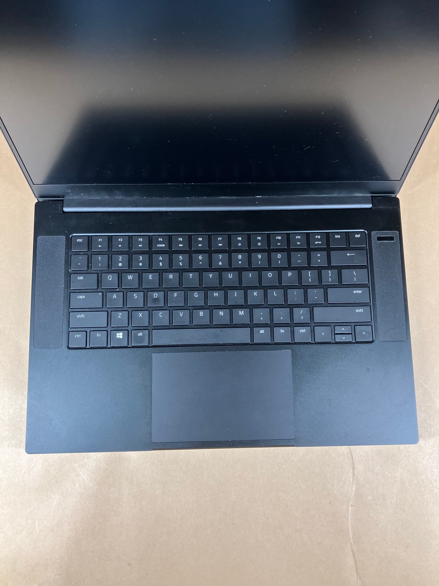 Razer Blade 15 RZ09-0369AE22 15.6" i7-10750H 16GB RAM 512GB SSD GeForce RTX 3060