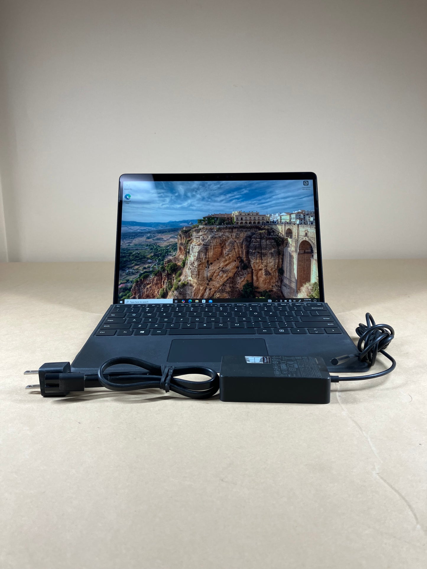 Microsoft Surface Pro X 1876 13" SQ1 3.0GHz 8GB RAM 128GB SSD