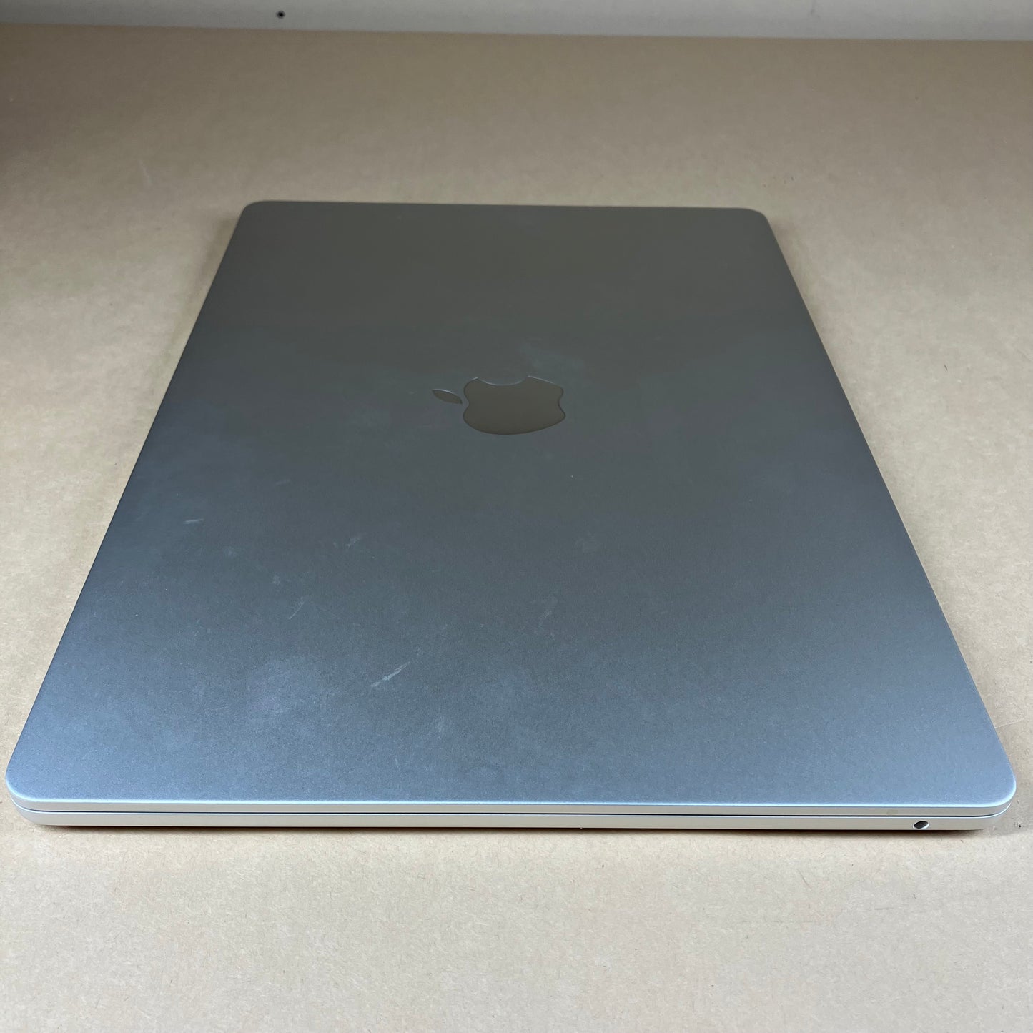 2024 Apple MacBook Air 15" M3 10 Core 4.0GHz 8GB RAM 512GB SSD MRYT3LL/A