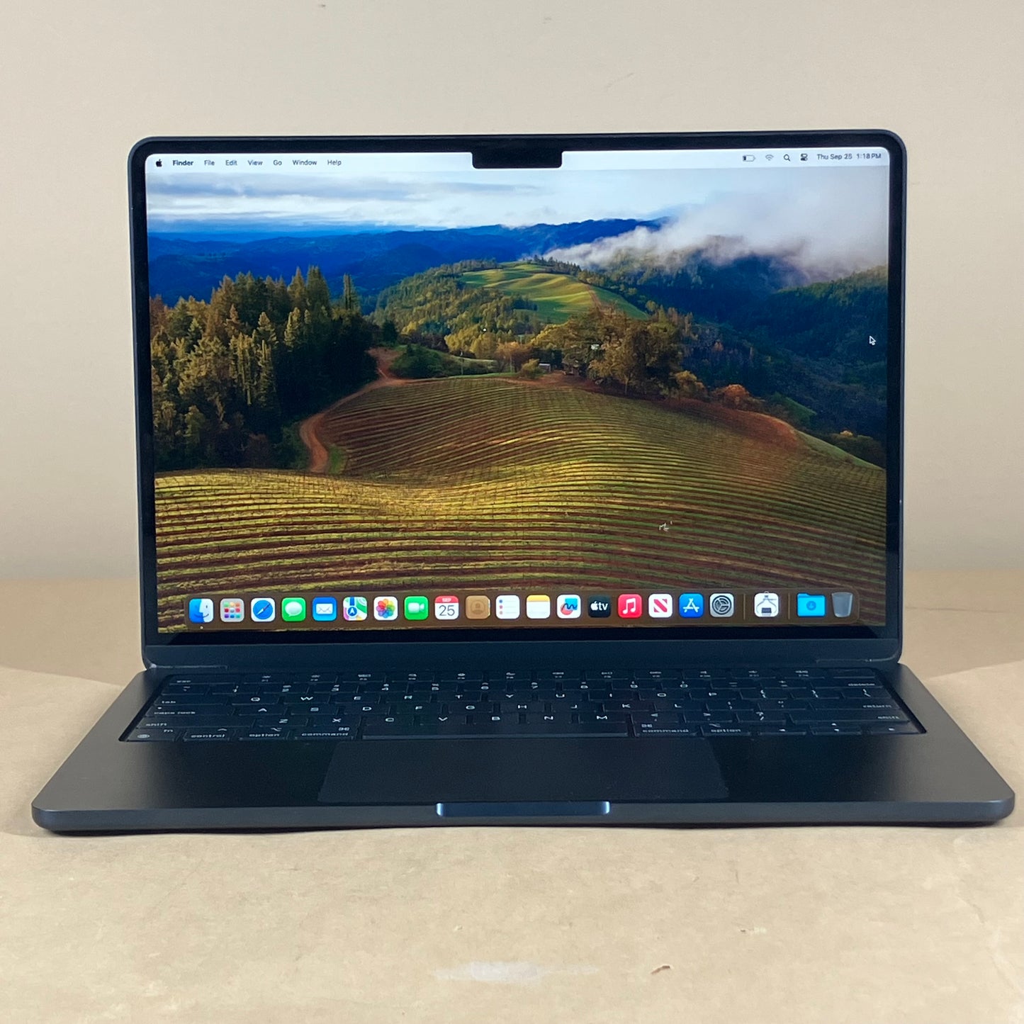 2022 Apple MacBook Air 13.6" M2 8C GPU 3.5GHz 8GB RAM 256GB SSD A2681