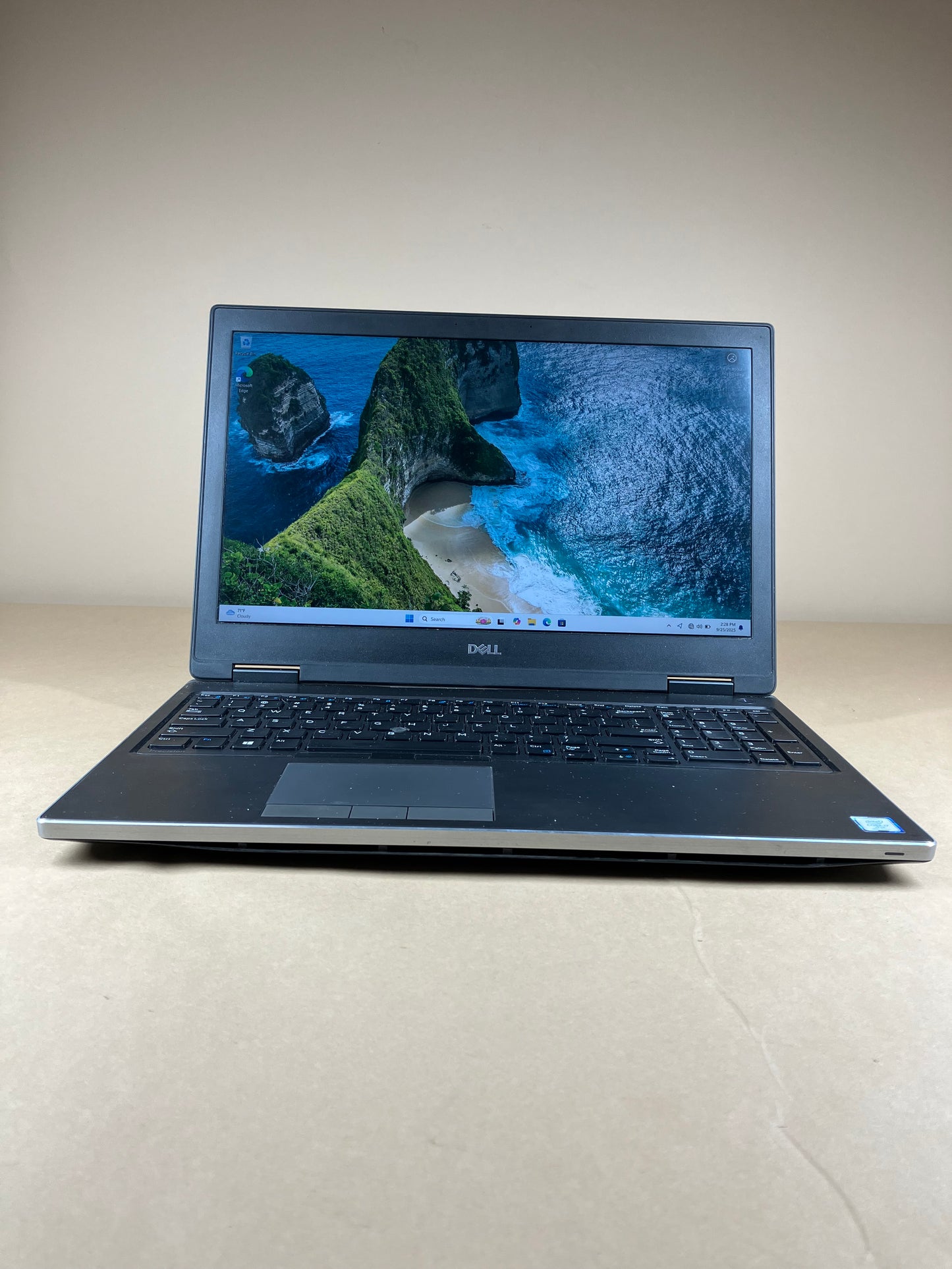 Dell Precision 7540 15.6" i7-9850H 2.6GHz 48GB RAM 512GB SSD Quadro T1000 WIN 11