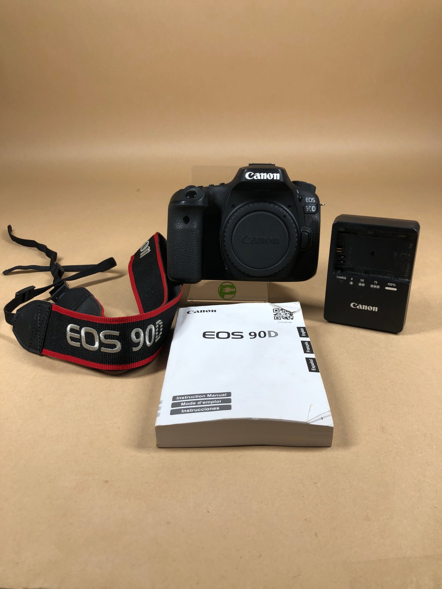 Canon EOS 90D 32.5MP Digital SLR DSLR Camera DS126801 4,000 Shutter Count