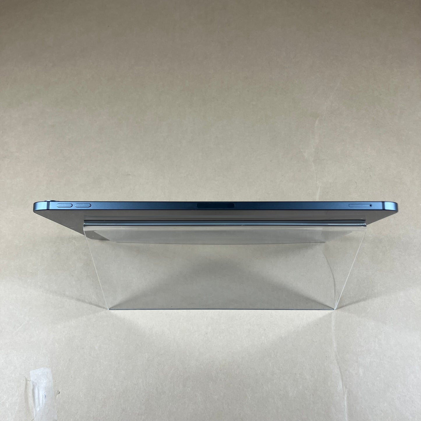 Unlocked Apple iPad Pro 11" 1st Gen 64GB Space gray A2013