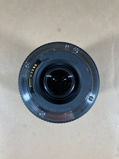 Canon EF Zoom Lens 70-300mm f/1.4-5.6 III