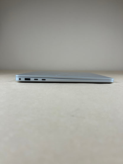 Broken Microsoft Surface Laptop 7 13" Snapdragon X Elite 16GB RAM 1TB SSD READ