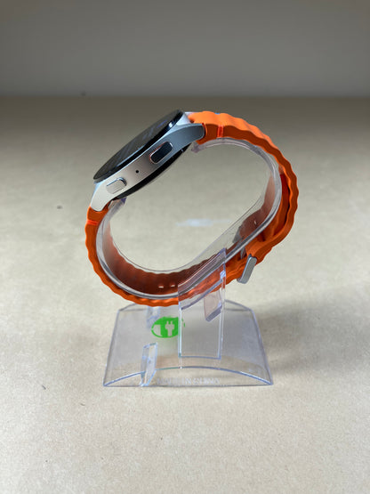 WiFi Only Samsung Galaxy Watch7 Aluminum Smartwatch SM-L300