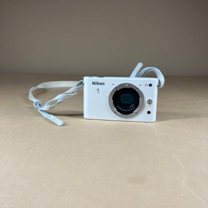 Nikon 1 J1 10.1MP Mirrorless Camera Unknown Shutter Count