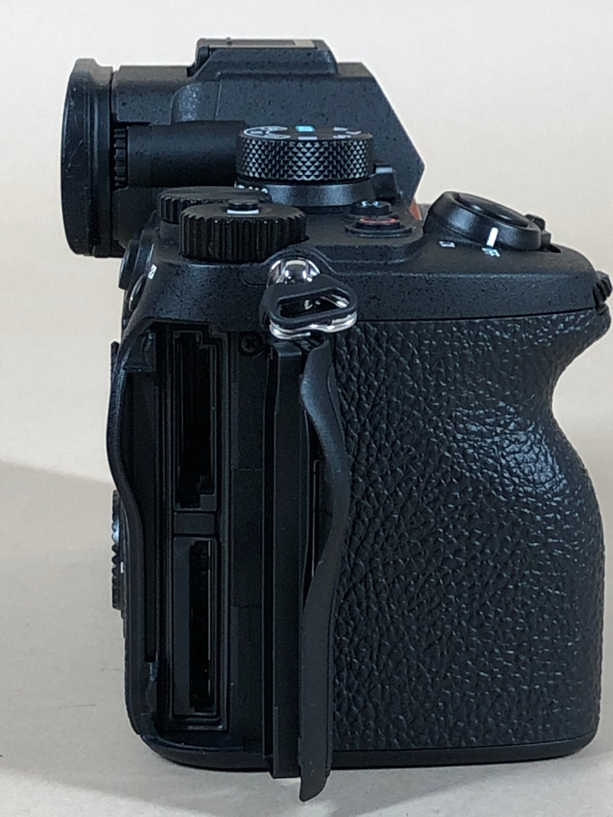 Sony Alpha 7 IV 33MP Mirrorless Digital Camera 7923 Shutter Count