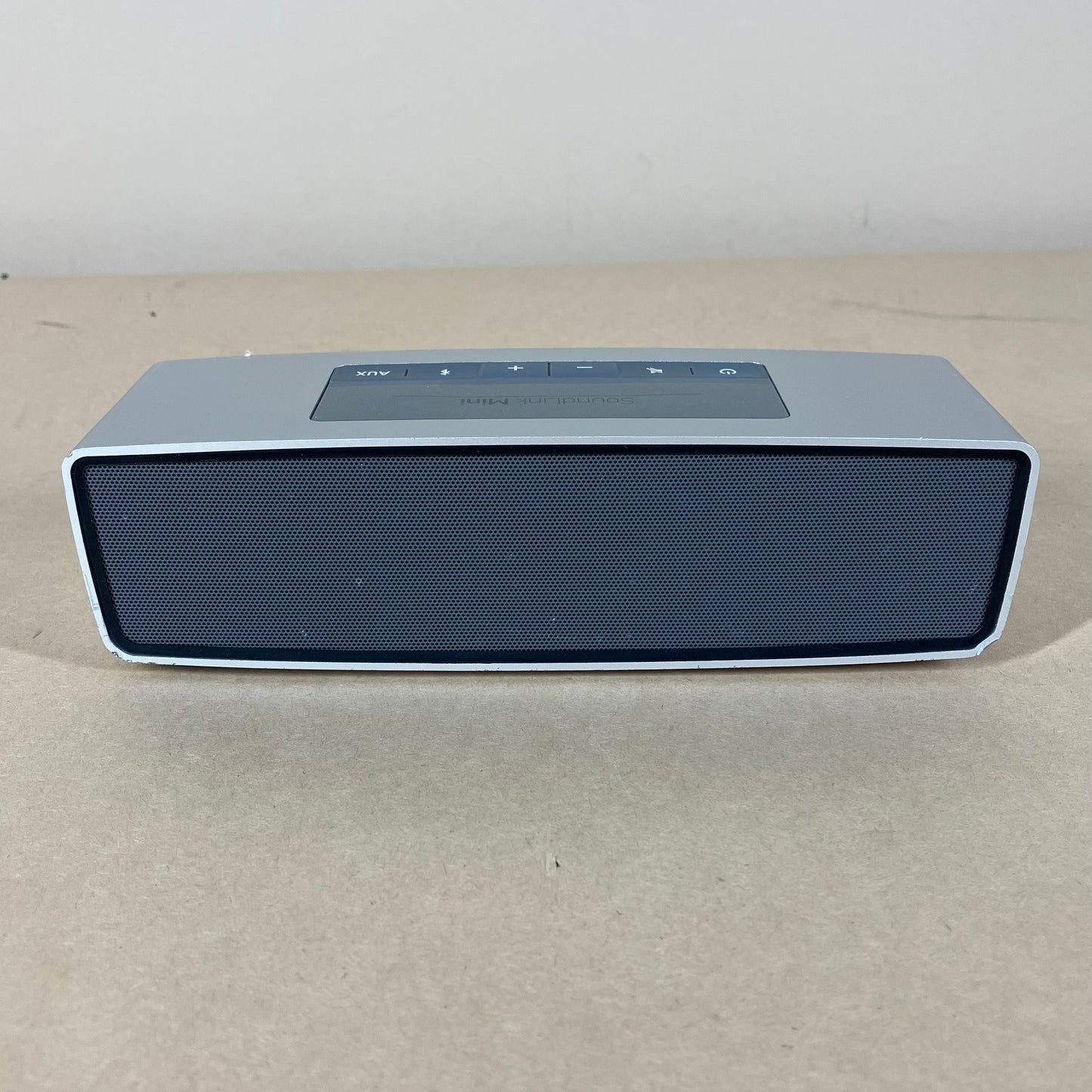 Bose SoundLink Mini Wireless Portable Bluetooth Speaker Silver 06070