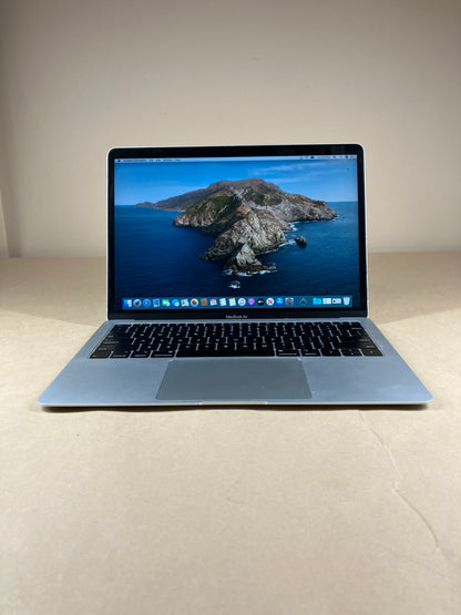2018 Apple MacBook Air 13.3" i5 1.8GHz 8GB RAM 128GB SSD Silver A1932
