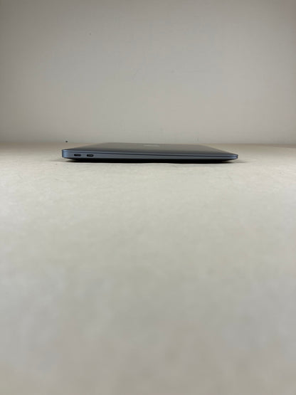 2020 Apple MacBook Air 13.3" i3 1.1GHz 8GB RAM 256GB SSD Silver A2179