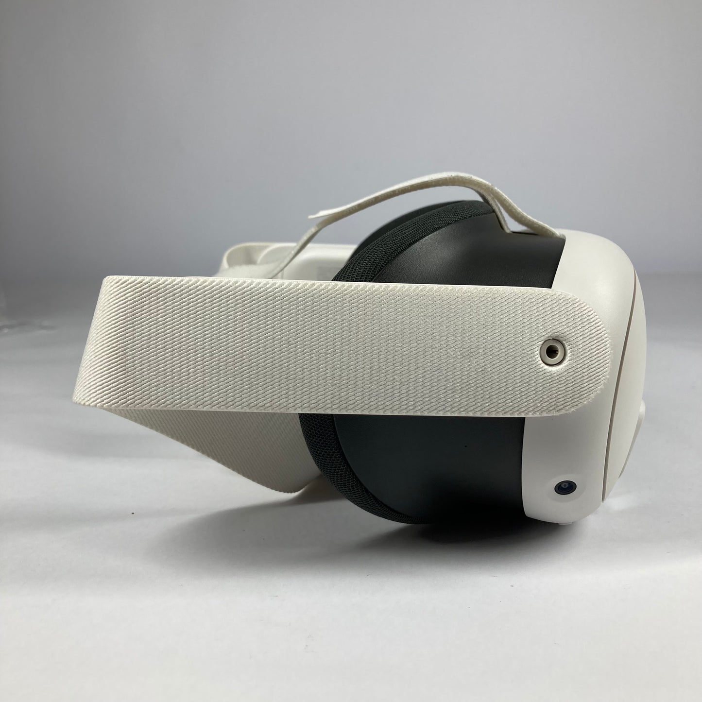 Meta Quest 3 512GB Standalone All-in-One VR Headset S3A