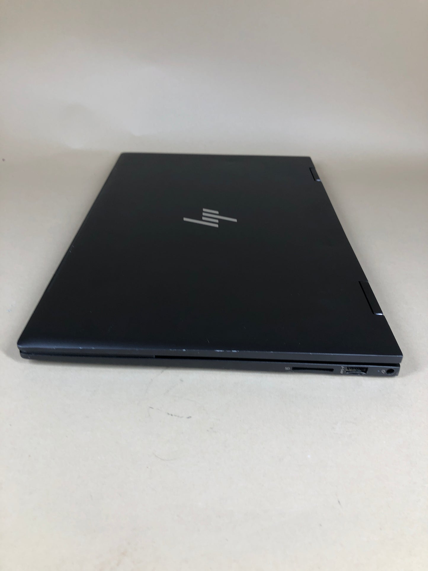 HP Envy x360 AMD Ryzen 7 4700U 2.00GHz 8GB RAM 512GB SSD 15m-ee0023dx