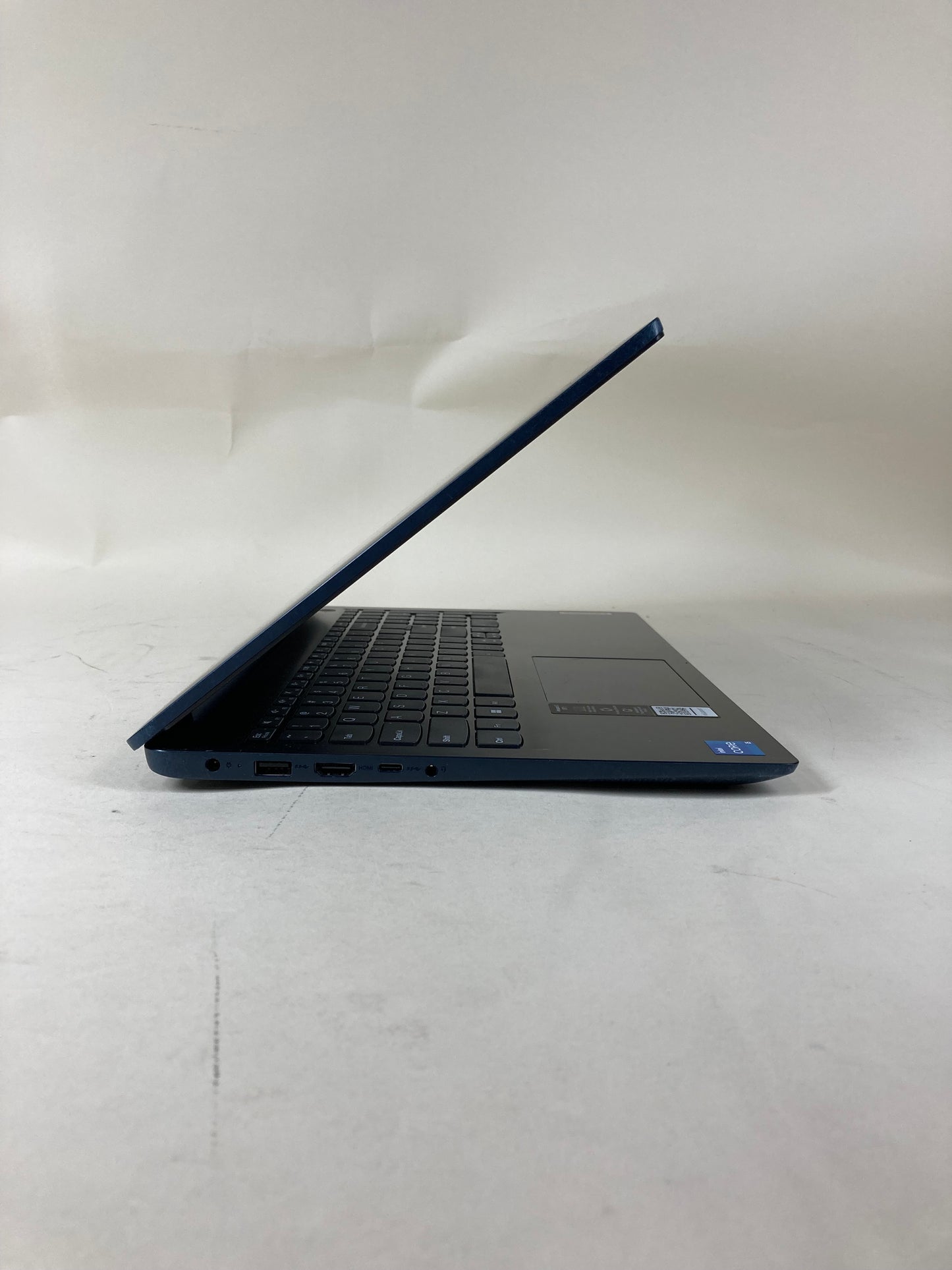 Lenovo IdeaPad 3 15ITL6 14" i5-1155G7 2.5GHz 8GB RAM 512GB SSD