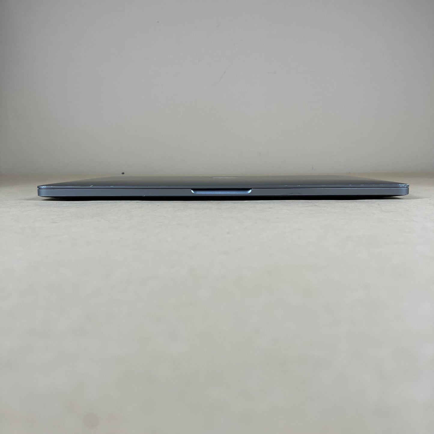 2017 Apple MacBook Air 13.3" i5 3.1GHz 8GB RAM 256GB SSD Space Gray A1706