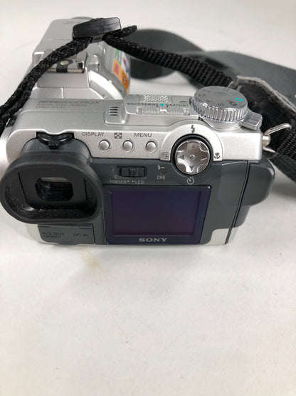 Sony Cyber-shot DSC-F717 5MP Digital Still Camera