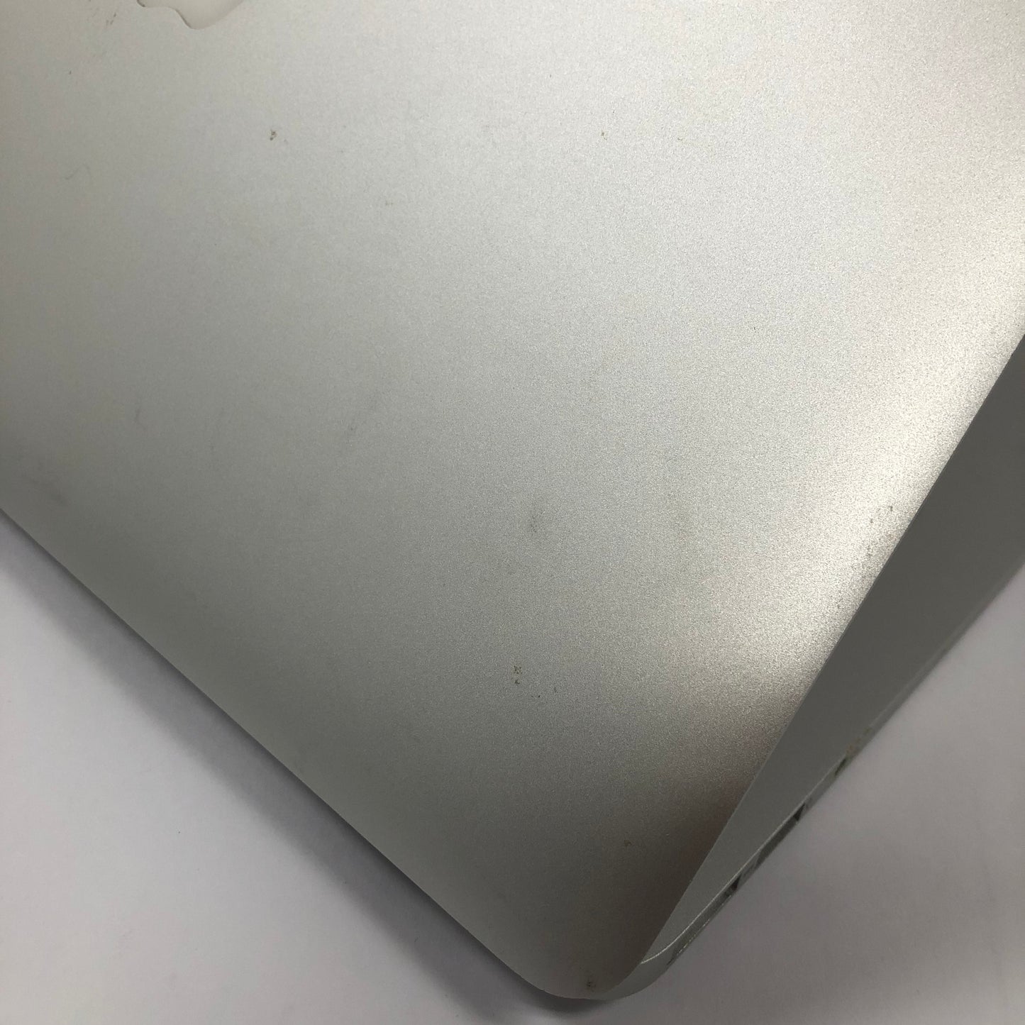 2015 Apple MacBook Air 13.3" i5 1.1GHz 4GB RAM 256GB SSD Silver A1466