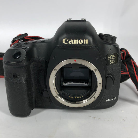 Canon EOS 5D Mark III 22.3MP Digital SLR DSLR Camera 118,145 Shutter Count