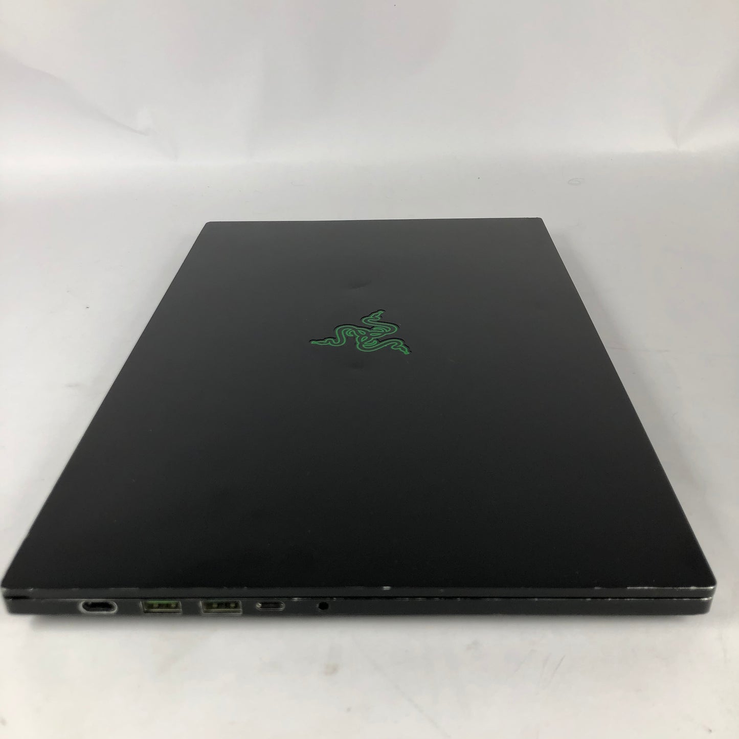 Razer Blade 15 Advanced RZ09-0367 15.6" i7-10875H 2.3GHz 16GB RAM 1TB SSD 